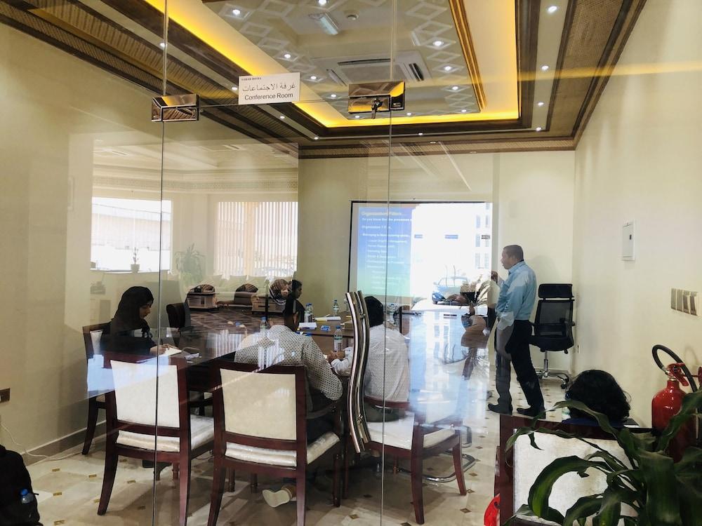 法拉酒店公寓 马斯喀特 外观 照片